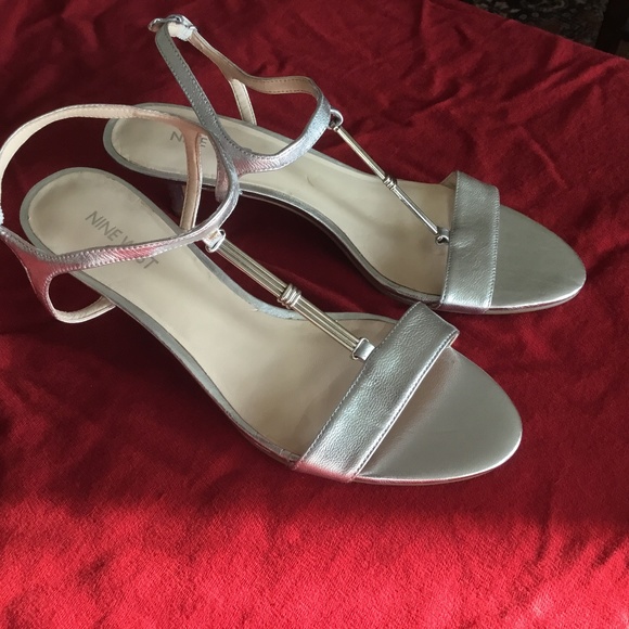 Nine West Sandals Size 8.5 M * New * - Picture 2 of 3